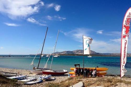 Le Barche a vela del windsurfing center stintino